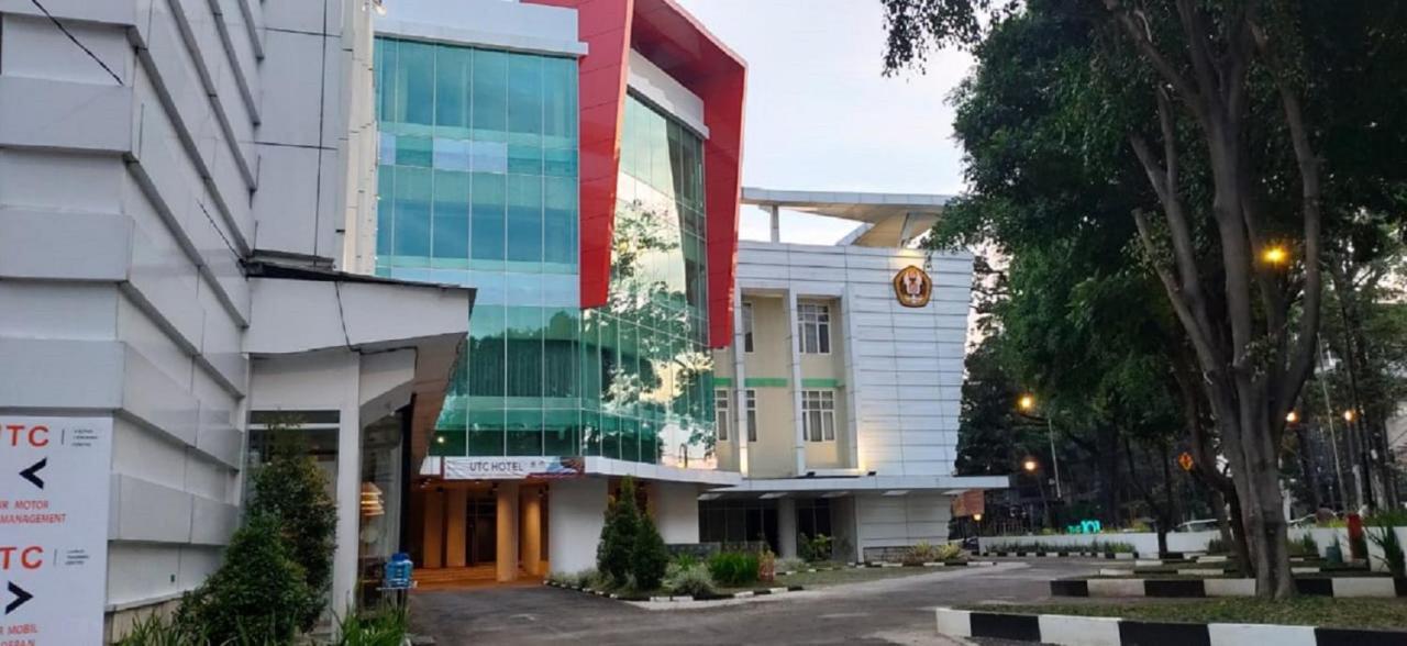 Utc Dago Hotel Бандунг Екстер'єр фото