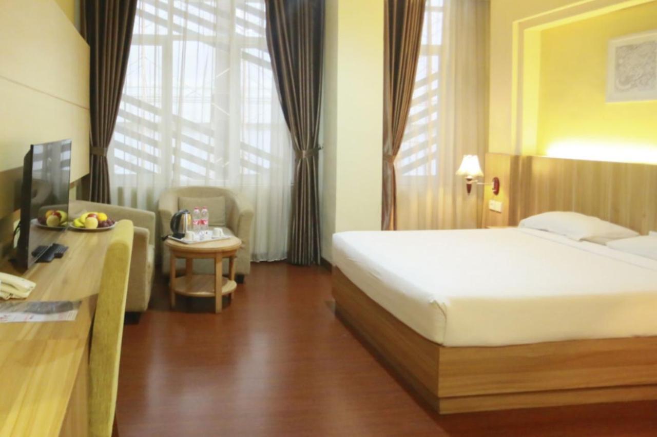 Utc Dago Hotel Бандунг Екстер'єр фото
