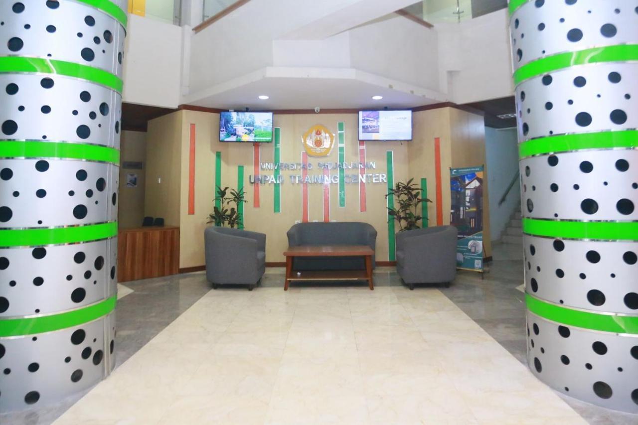 Utc Dago Hotel Бандунг Екстер'єр фото